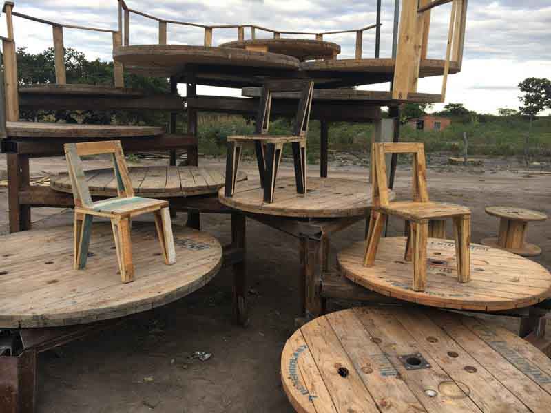 pedane rialzate di legno di recupero