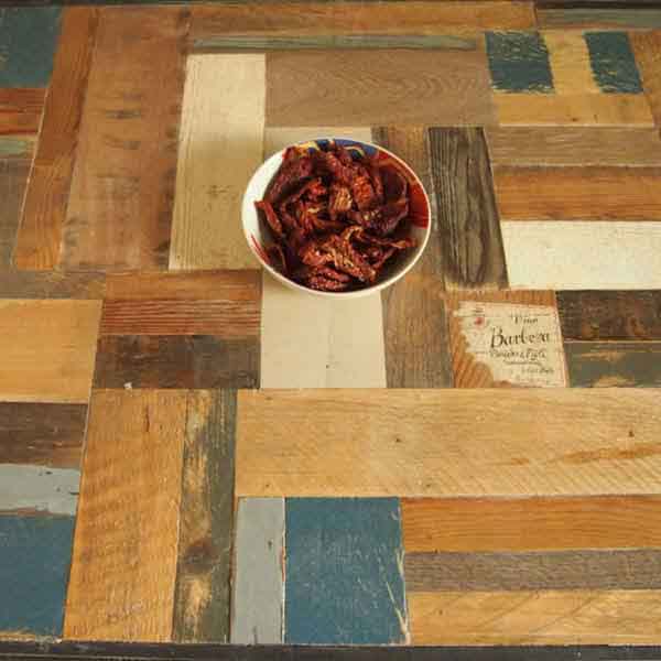 tavolo da pranzo con legno di recupero